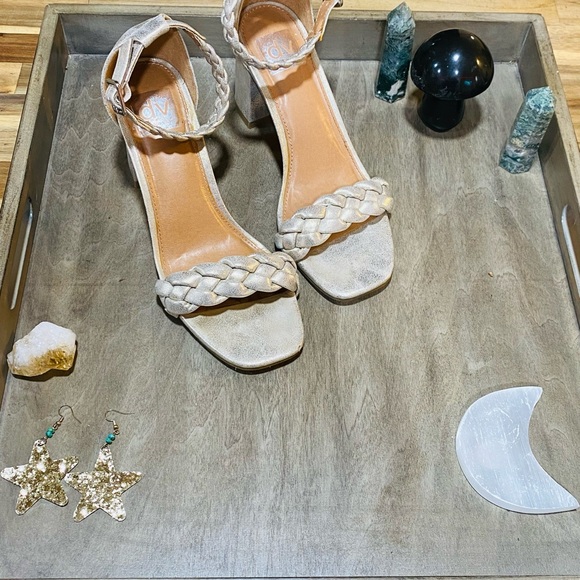 Dolce Vita Light Gold Braided Block Heels size7.5 - Picture 10 of 11